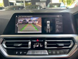 
										BMW 3 Series Sedan 318i Sport Line full									