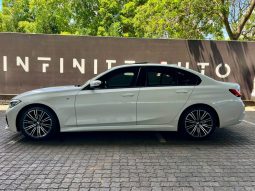 
										BMW 3 Series Sedan 318i Sport Line full									