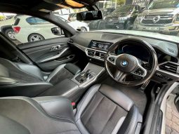 
										BMW 3 Series Sedan 318i Sport Line full									