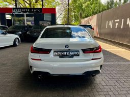 
										BMW 3 Series Sedan 318i Sport Line full									