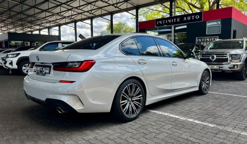 
								BMW 3 Series Sedan 318i Sport Line full									