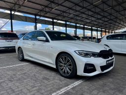 
										BMW 3 Series Sedan 318i Sport Line full									