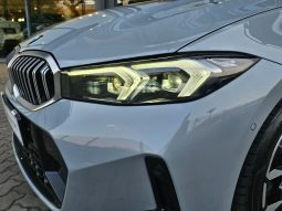 
										BMW 3 Series Sedan 320i M Sport At full									