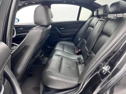 
										BMW 3 Series Sedan 320i Sport Steptronic full									