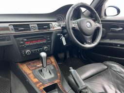 
										BMW 3 Series Sedan 320i Sport Steptronic full									