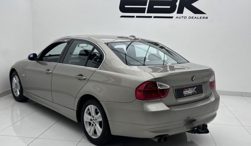 
								BMW 3 Series Sedan 325i full									