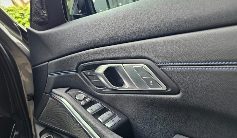 
								BMW 3 Series Sedan M340i Xdrive M Sport Pro full									