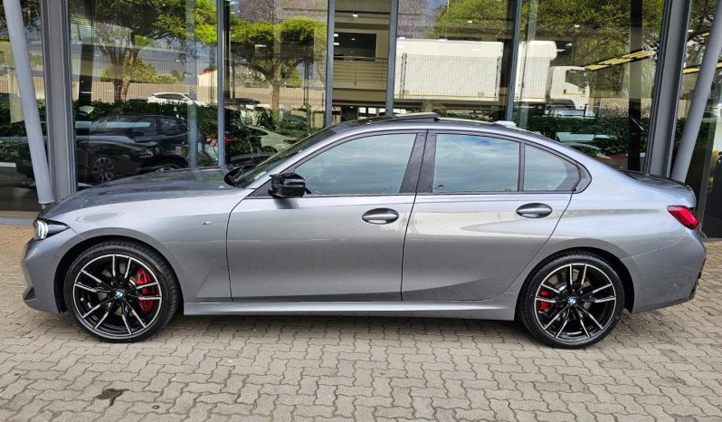 
								BMW 3 Series Sedan M340i Xdrive M Sport Pro full									