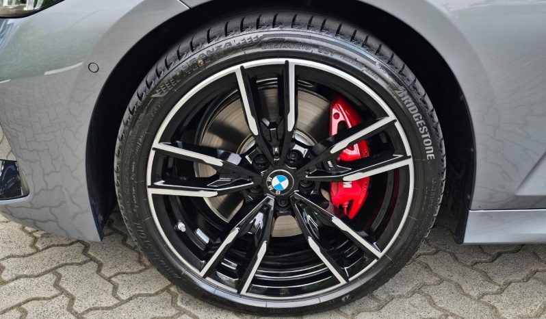 
								BMW 3 Series Sedan M340i Xdrive M Sport Pro full									