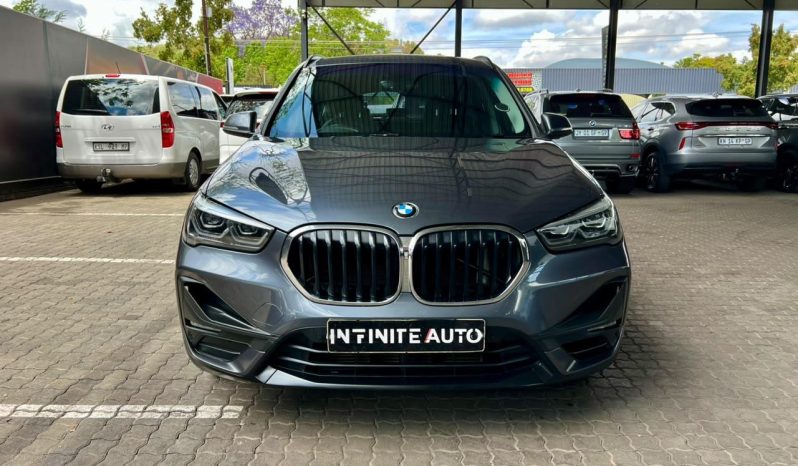 
								BMW X1 Sdrive18i Steptronic full									