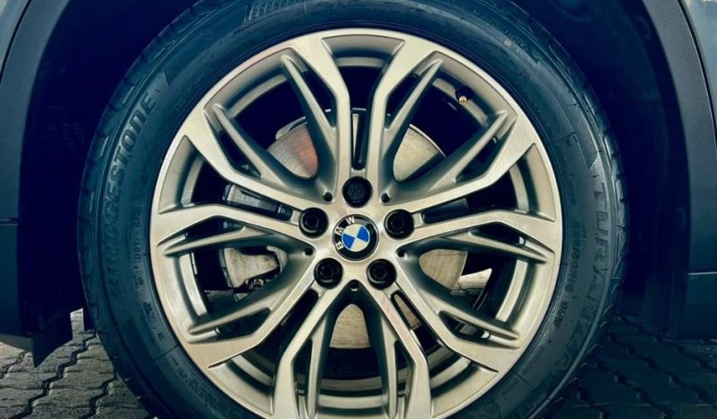 
								BMW X1 Sdrive18i Steptronic full									