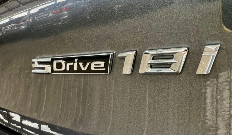 
								BMW X1 Sdrive18i Steptronic full									