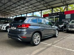 
										BMW X1 Sdrive18i Steptronic full									