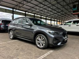 
										BMW X1 Sdrive18i Steptronic full									