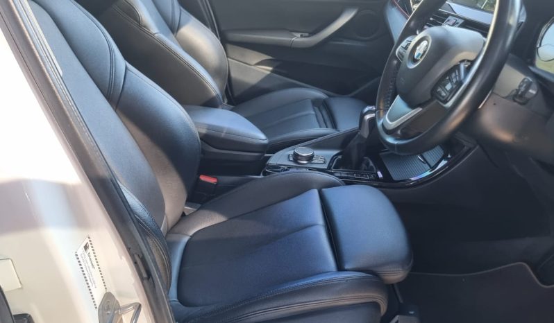 
								BMW X1 Sdrive20d Steptronic full									