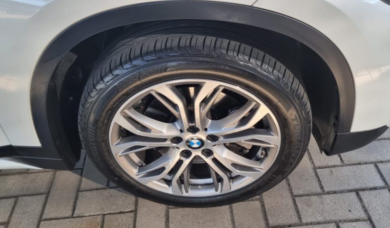 
								BMW X1 Sdrive20d Steptronic full									