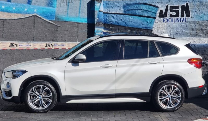 
								BMW X1 Sdrive20d Steptronic full									