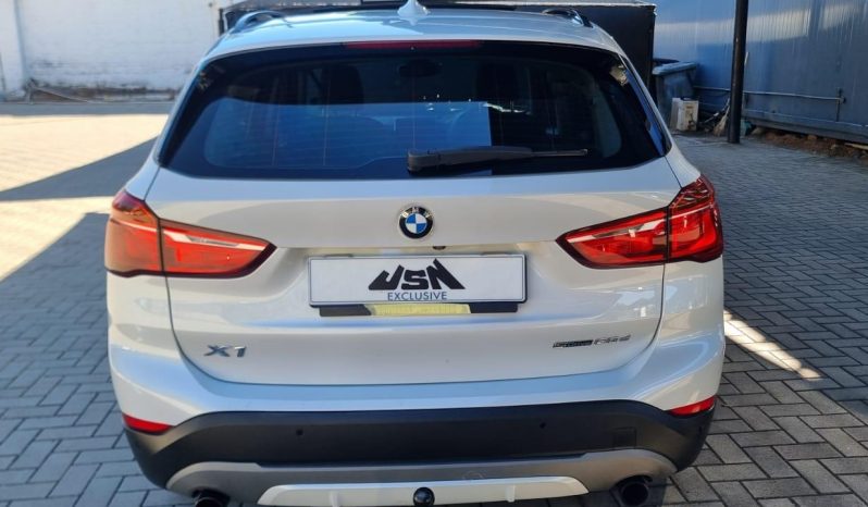 
								BMW X1 Sdrive20d Steptronic full									