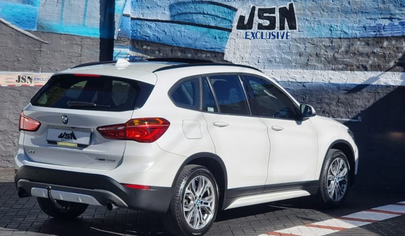 
								BMW X1 Sdrive20d Steptronic full									
