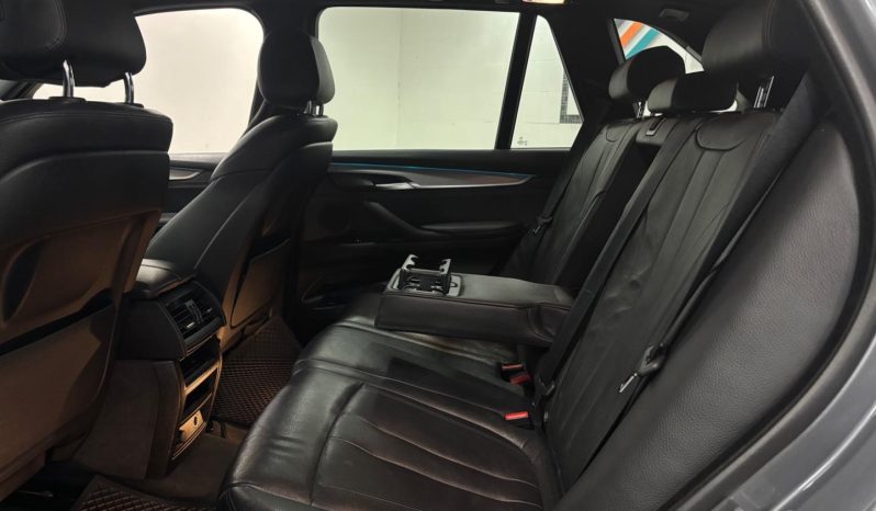 
								BMW X5 Xdrive30d M Sport Sport Steptronic full									