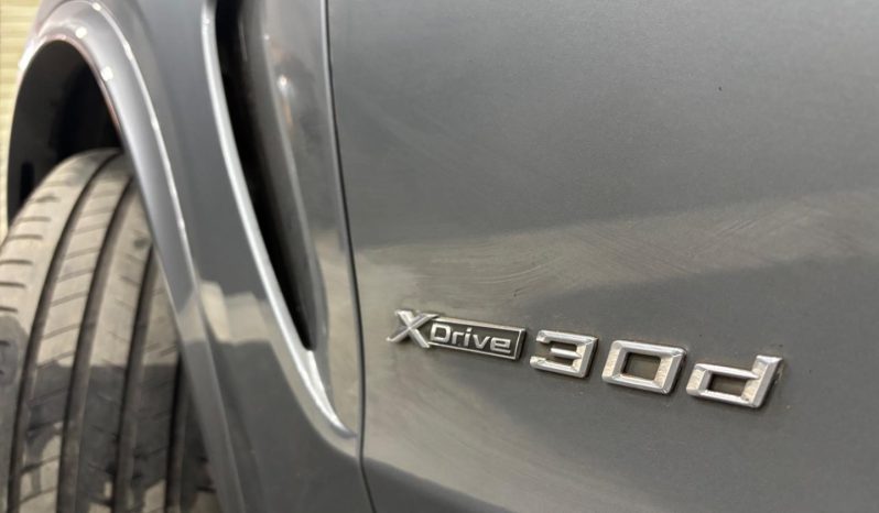 
								BMW X5 Xdrive30d M Sport Sport Steptronic full									