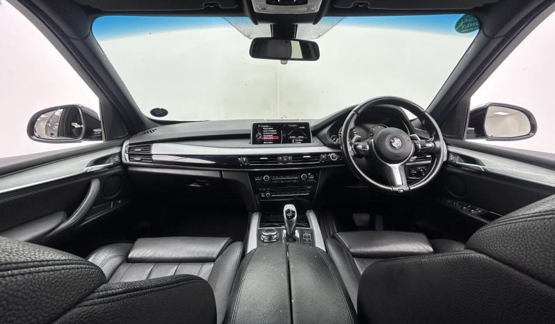 
								BMW X5 Xdrive30d M Sport Sport Steptronic full									