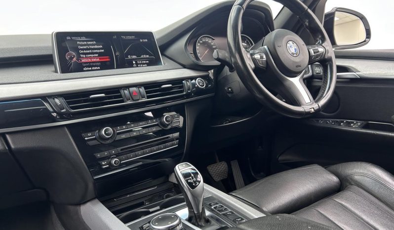 
								BMW X5 Xdrive30d M Sport Sport Steptronic full									