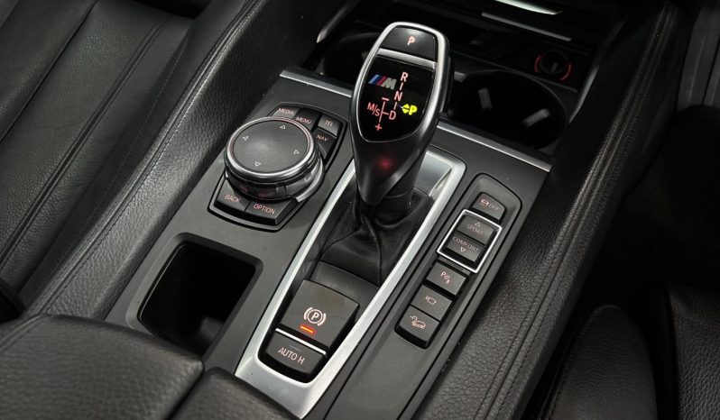 
								BMW X6 M50d Sport Steptronic full									