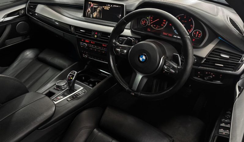 
								BMW X6 M50d Sport Steptronic full									