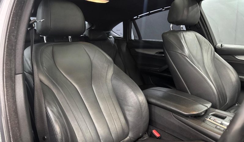 
								BMW X6 M50d Sport Steptronic full									