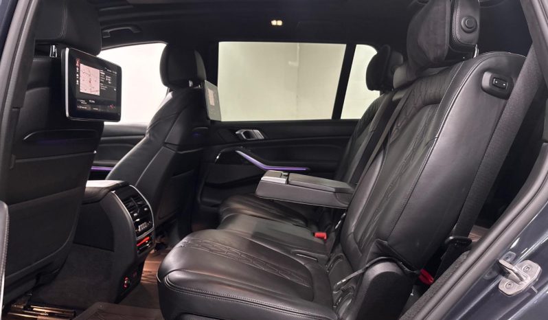 
								BMW X7 M50d Sport Steptronic full									