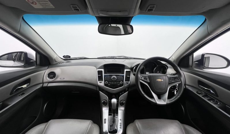
								Chevrolet Cruze Sedan 1.8 Lt At full									