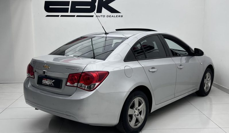 
								Chevrolet Cruze Sedan 1.8 Lt At full									