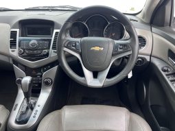 
										Chevrolet Cruze Sedan 1.8 Lt At full									