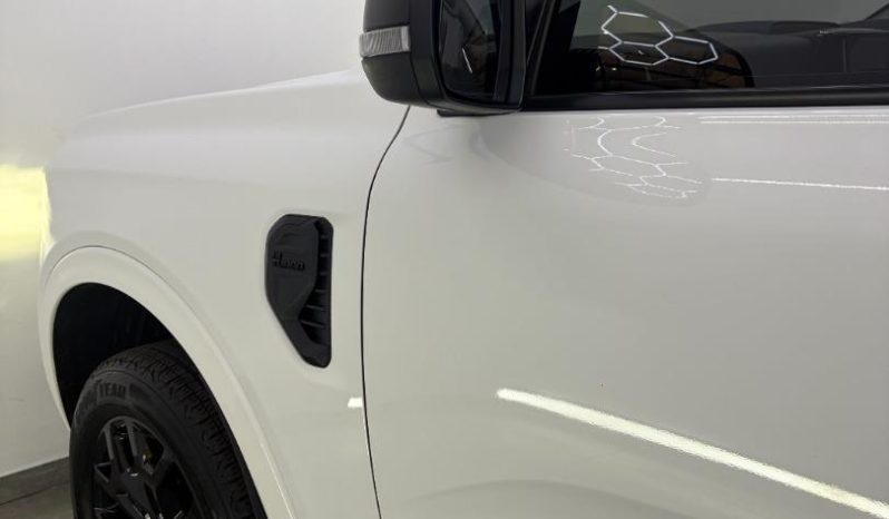 
								Ford Everest 2.0L SPORT 10AT 4×4 full									