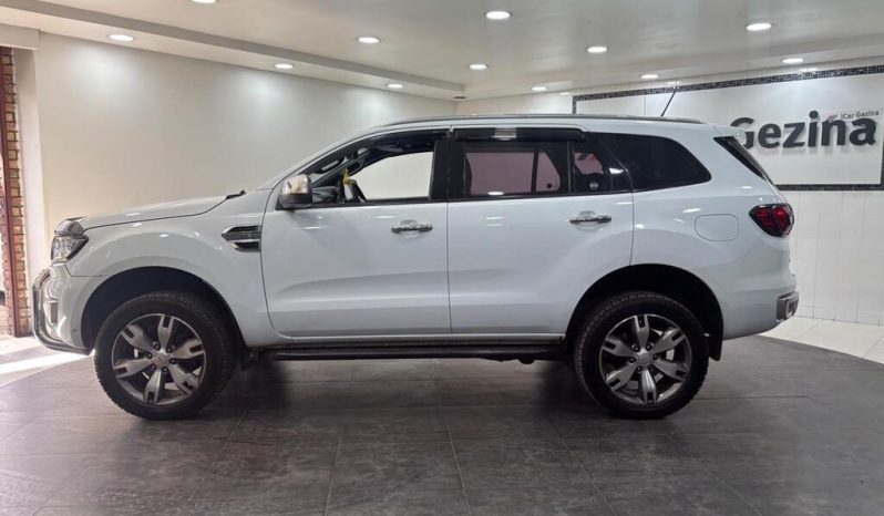 
								Ford Everest 3.2 Tdci Ltd 4X4 At full									