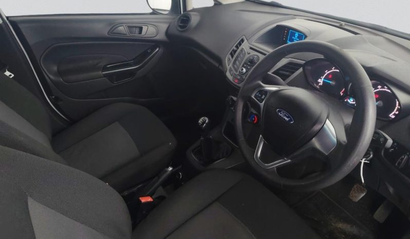 
								Ford Fiesta 1.4 Ambiente Ac+audio+bt full									