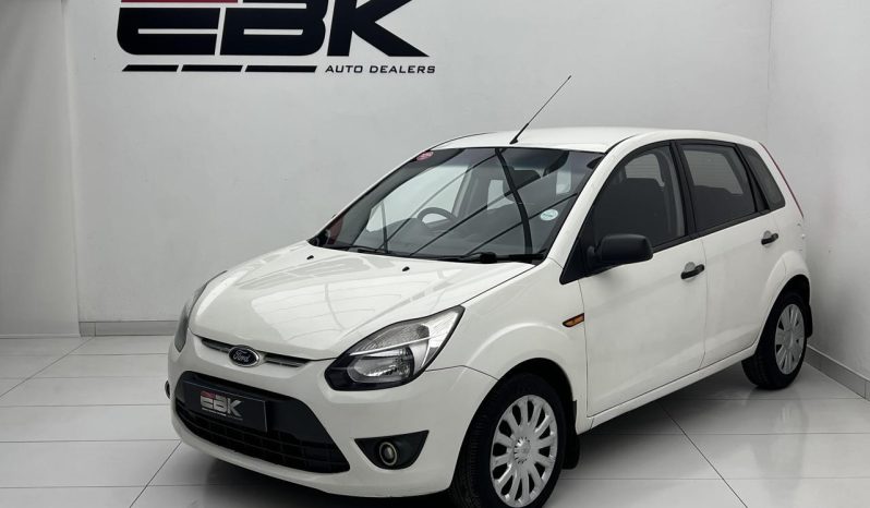 
								Ford Figo 1.4 Ambiente full									