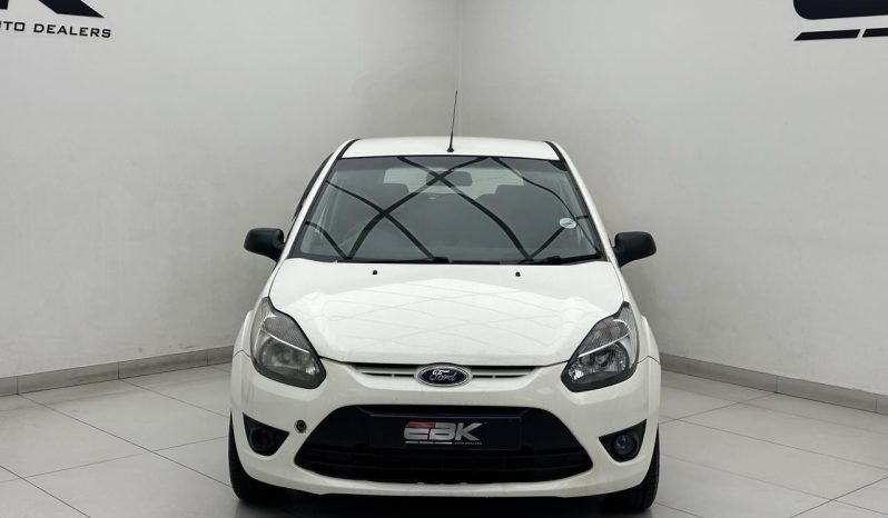 
								Ford Figo 1.4 Ambiente B/tooth full									