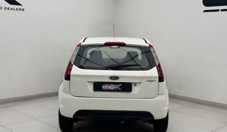 
								Ford Figo 1.4 Ambiente B/tooth full									