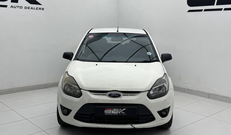 
								Ford Figo 1.4 Ambiente B/tooth full									