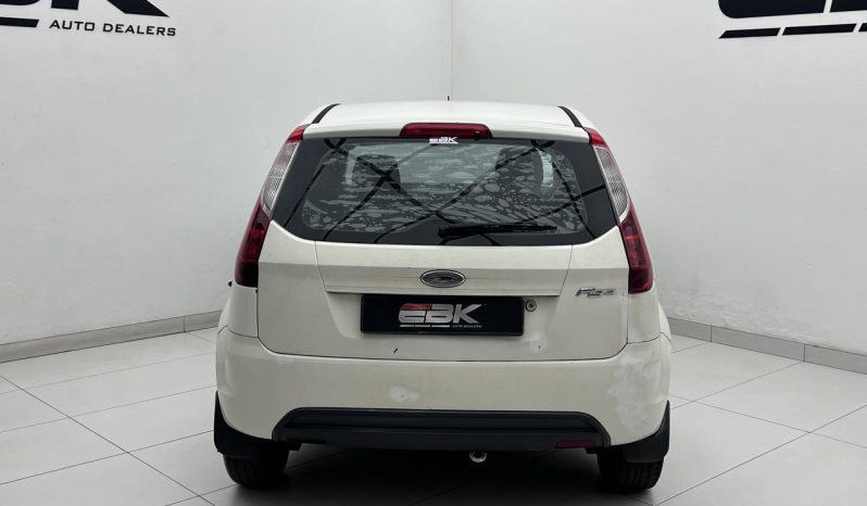 
								Ford Figo 1.4 Ambiente B/tooth full									