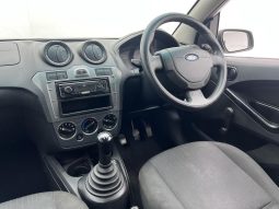 
										Ford Figo 1.4 Ambiente B/tooth full									