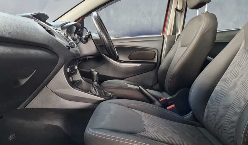 
								Ford Figo 1.5 Titanium 5-Door full									