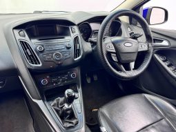 
										Ford Focus 1.0 Ecoboost Trend 5-Door full									