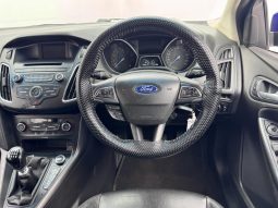 
										Ford Focus 1.0 Ecoboost Trend 5-Door full									