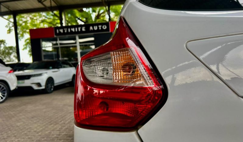 
								Ford Focus 2.0 Gdi Trend 5-Door full									