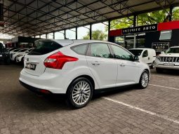 
										Ford Focus 2.0 Gdi Trend 5-Door full									