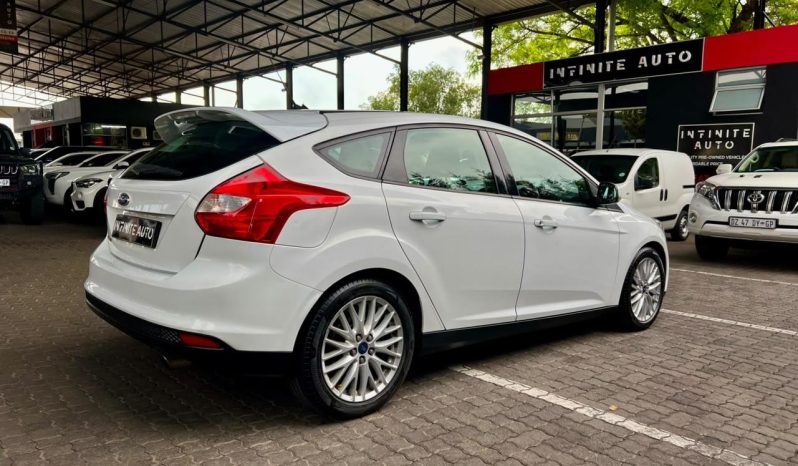 
								Ford Focus 2.0 Gdi Trend 5-Door full									