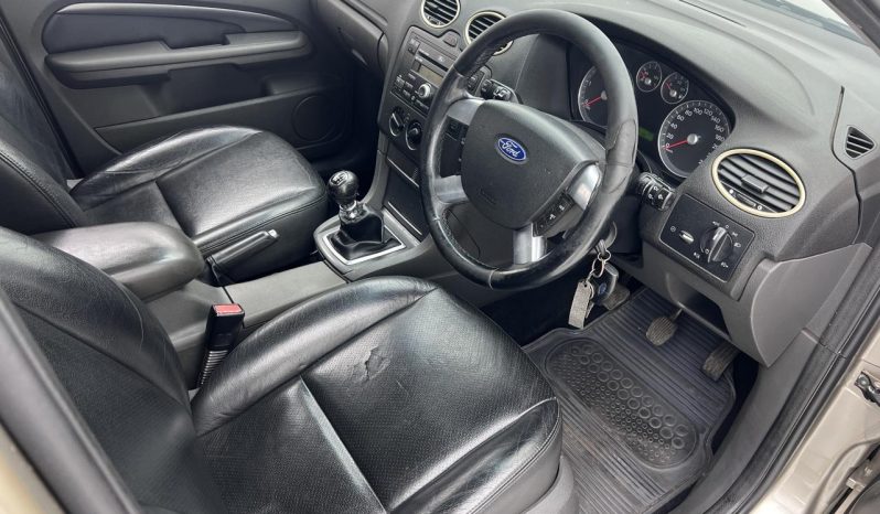 
								Ford Focus 2.0 Tdci Trend 4-Door full									